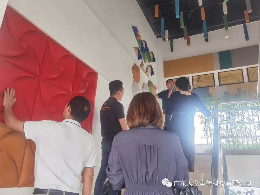欢迎广东省建筑装饰设计行业协会兰芳会长一行人莅临天戈指导工作-4 欢迎广东省建筑装饰设计行业协会兰芳会长一行人莅临天戈指导工作-4