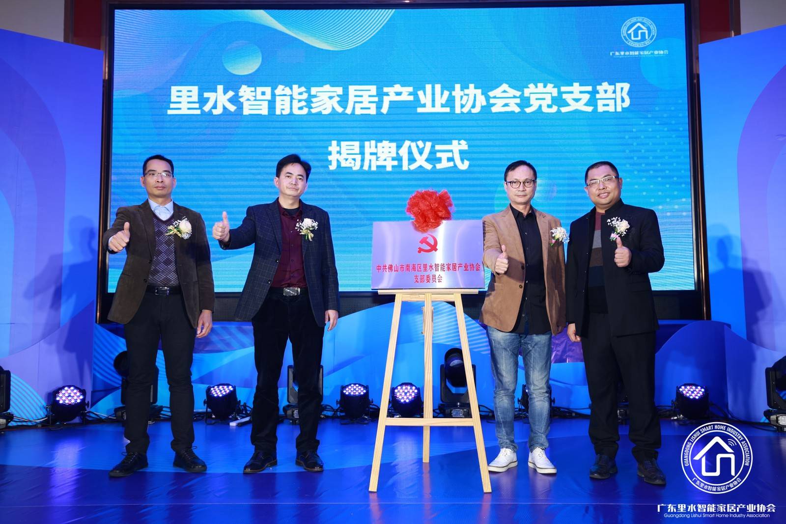 1ec31adc9bbed39f3e63ef133f628c4.jpg